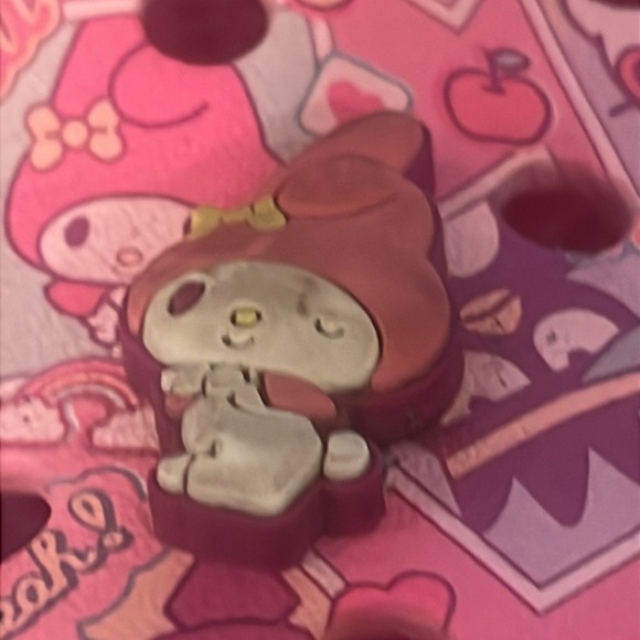 Women’s Crocs x Hello Kitty® Classic Clog - Pink Size M8 W10 - Picture 4 of 14